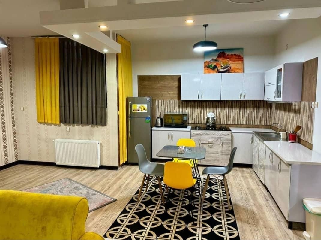 اجاره منزل مبله در مرکز شهر/نزدیک به اماکن گردشگری|اجارهٔ کوتاهمدت آپارتمان و سوئیت|شیراز, زند|دیوار