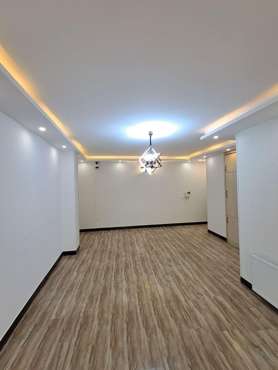 61متر*سنددار*پارکینگ اختصاصی*آسانسور*تراورتن|فروش آپارتمان|گرمدره, |دیوار