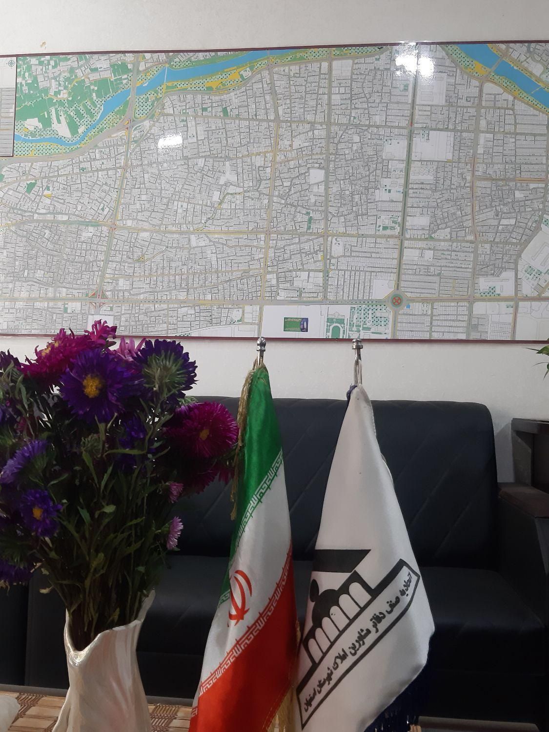 اجاره ۱۰۰متر سالن بزرگ برای دفترکار و... سنگتراشها|اجارهٔ آپارتمان|اصفهان, جلفا|دیوار