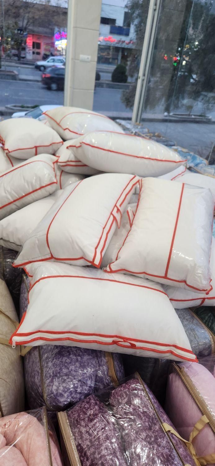 بالشت با کیفیت یک کیلو لایکو|رختخواب، بالش، پتو|کرمان, |دیوار