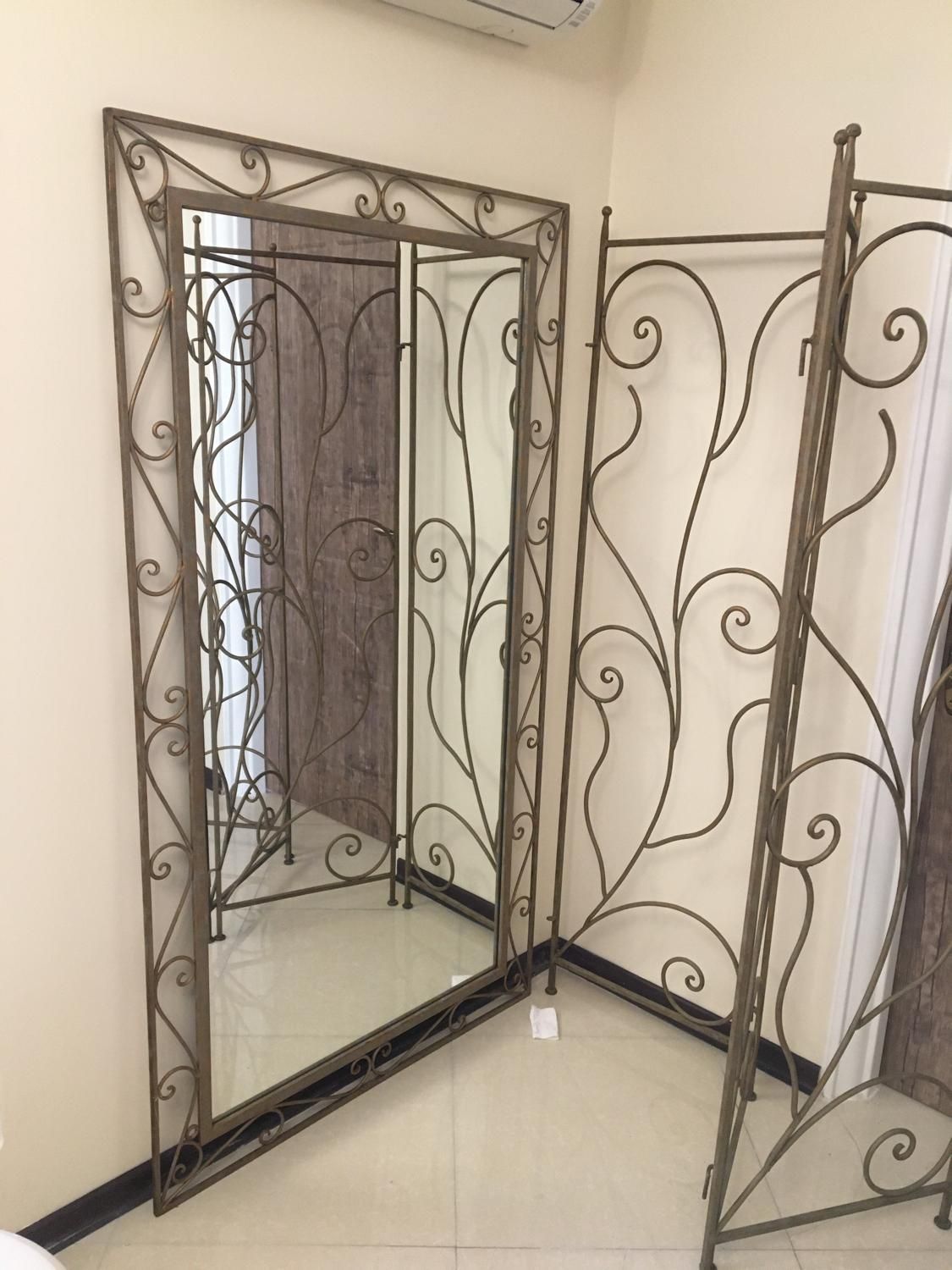 ایینه بزرگ وپارتیشن ۴ تکه و دیوارکوب|مبلمان خانگی و میز عسلی|تهران, آجودانیه|دیوار