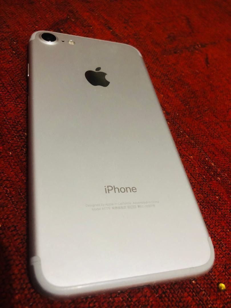 اپل iPhone 7 با حافظهٔ ۱۲۸ گیگابایت|موبایل|شیراز, دارالرحمه|دیوار