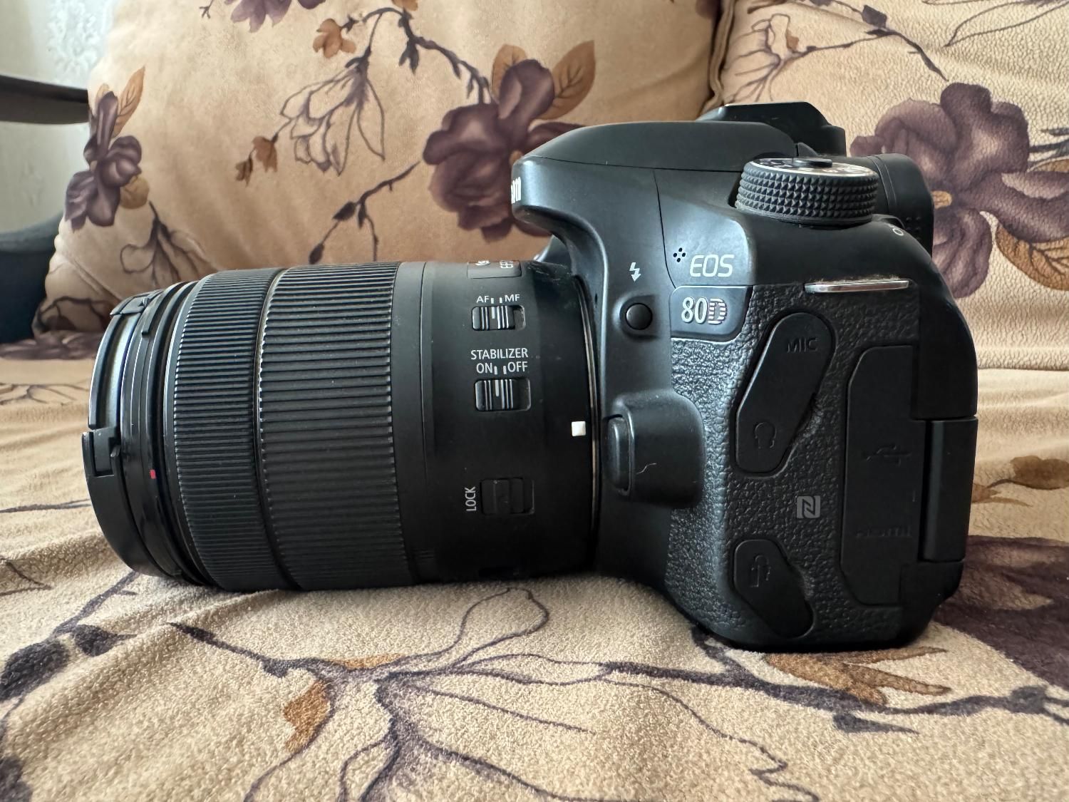 دوربین canon 80d به همراه لنز ۱۸.۱۳۵ و باطری اضافه|دوربین عکاسی و فیلم‌برداری|تهران, بلوار کشاورز|دیوار