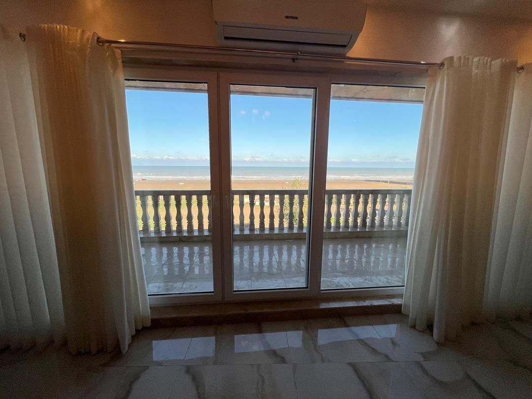 اجاره روزانه دوخواب لب دریا برج شخصی نوساز|اجارهٔ کوتاه‌مدت ویلا و باغ|بابلسر, |دیوار