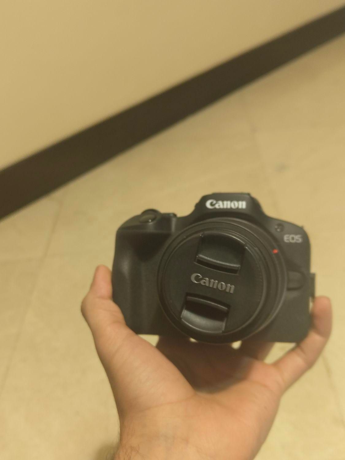 دوربین کانن canon r100 همراه وسایل|دوربین عکاسی و فیلم‌برداری|تهران, ظفر|دیوار