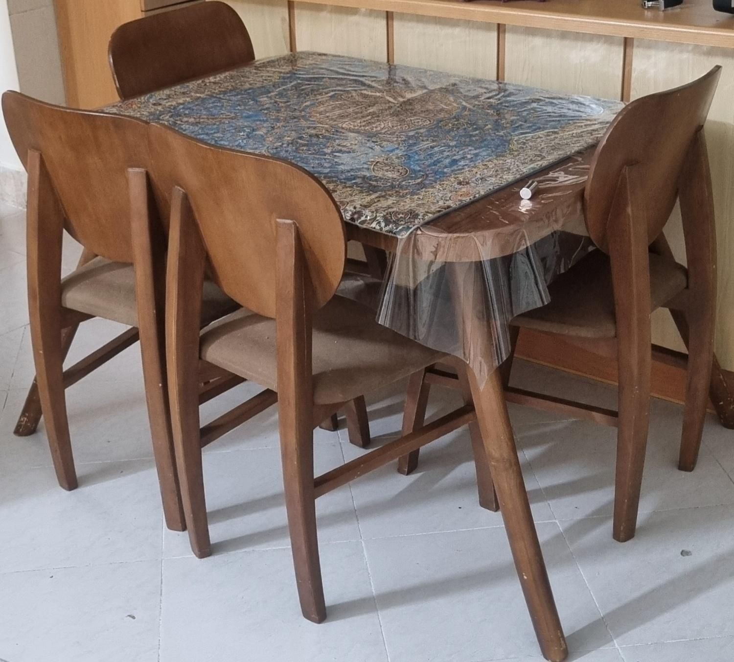 مبلمان L همراه میز ناهارخوری|مبلمان خانگی و میز عسلی|اصفهان, خلیل آباد|دیوار