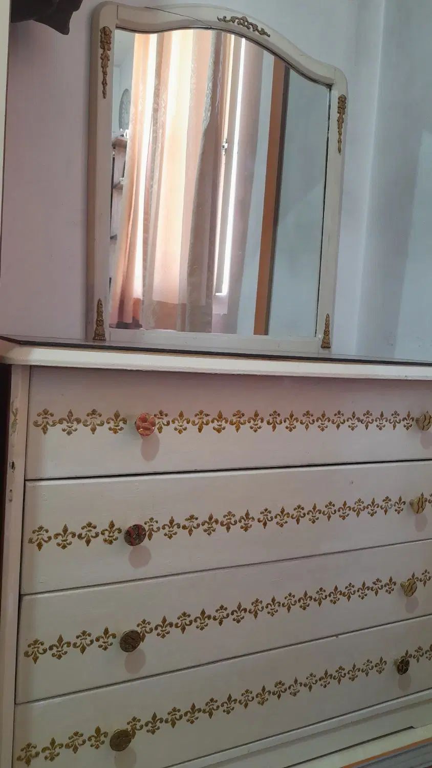 دراور چهارکشو وپاتختی دوعددباشیشه روی دراور|جاکفشی، کمد، دراور|تهران, تهرانپارس شرقی|دیوار