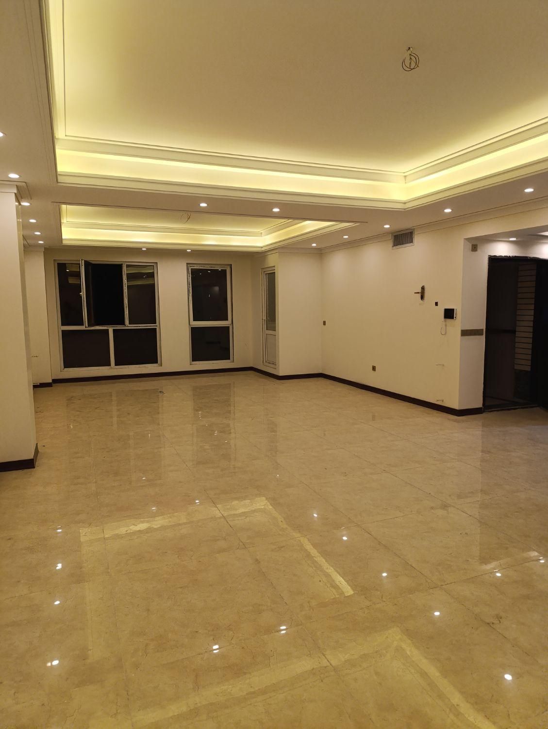 فروش آپارتمان تک واحدی لاله صحرا|فروش آپارتمان|رودهن, |دیوار