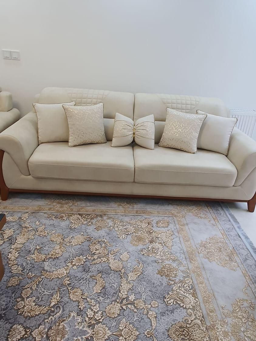 کوسن ماریتا|مبلمان خانگی و میز عسلی|شیراز, پانصد دستگاه ارتش|دیوار