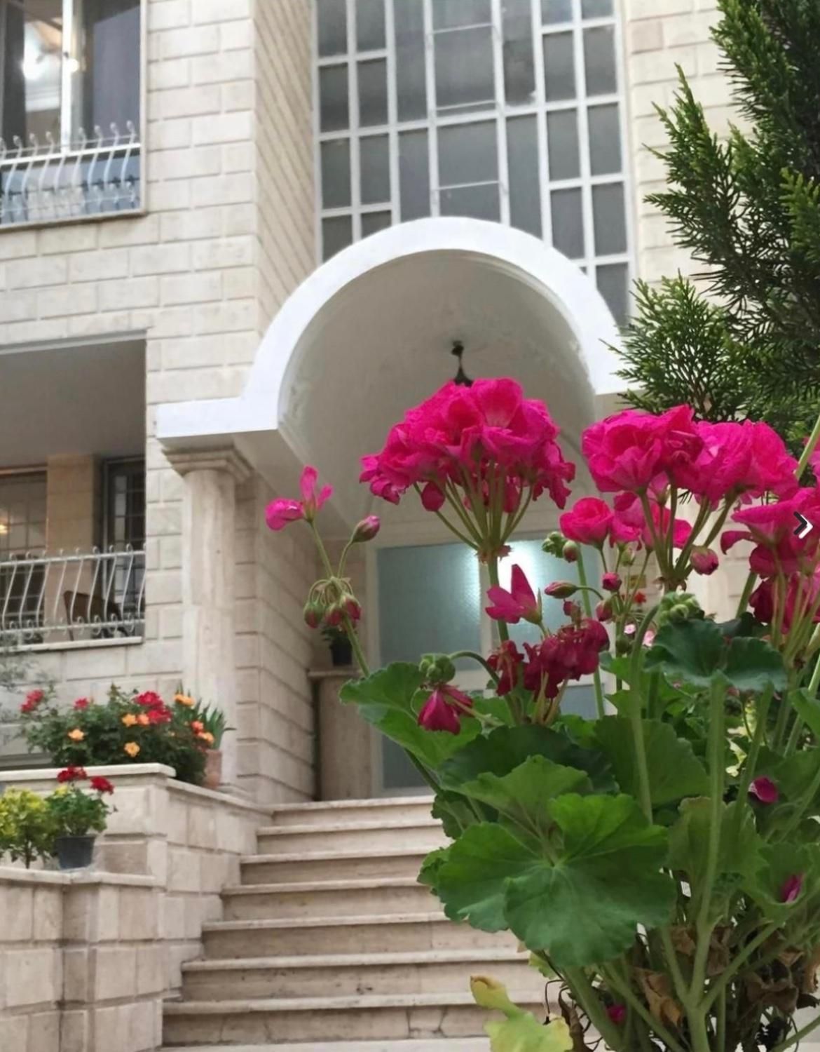 اقامتگاه (خوابگاه) دخترانه در جردن|اجارهٔ کوتاهمدت آپارتمان و سوئیت|تهران, جردن|دیوار