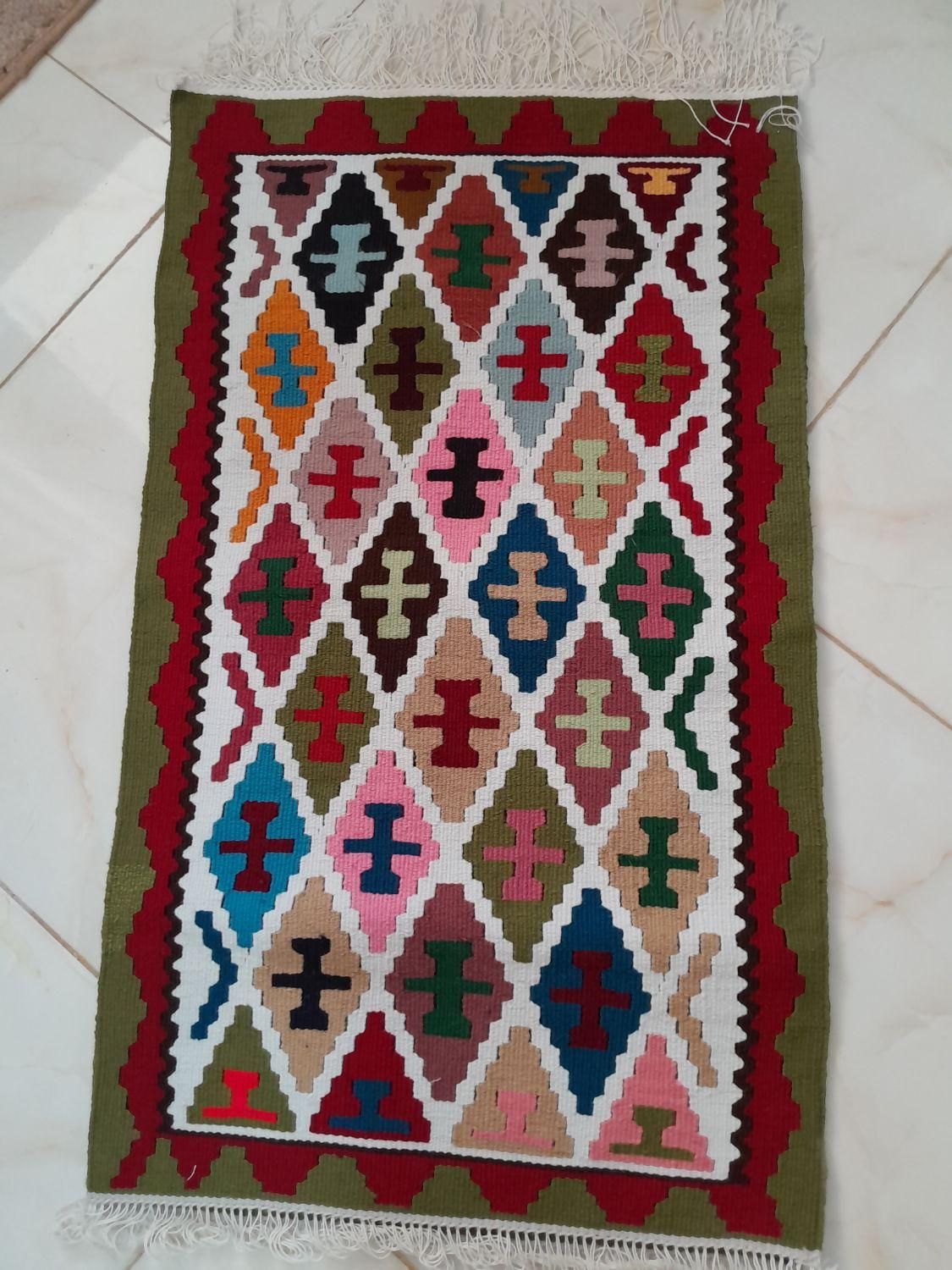 پادری سنتی|فرش|کرج, کلاک نو|دیوار