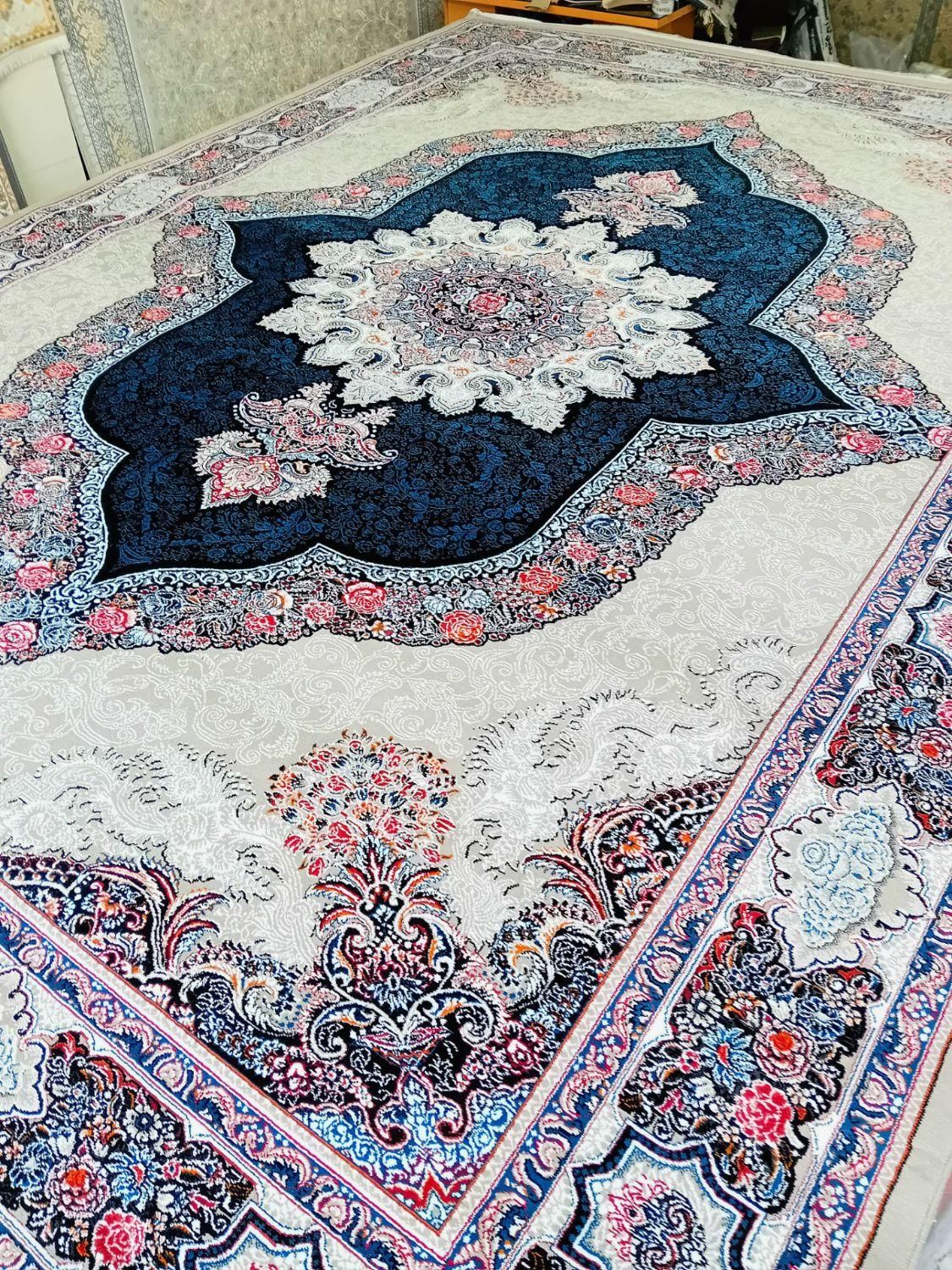 فرش طلاکوب سفیر ۱۲۰۰شانه در تالار فرش اقساطی|فرش|اصفهان, گرکان|دیوار