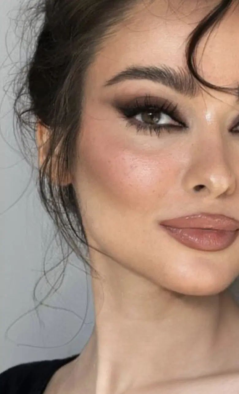 مدل میکاپ|خدمات آرایشگری و زیبایی|رشت, گلباغ نماز|دیوار