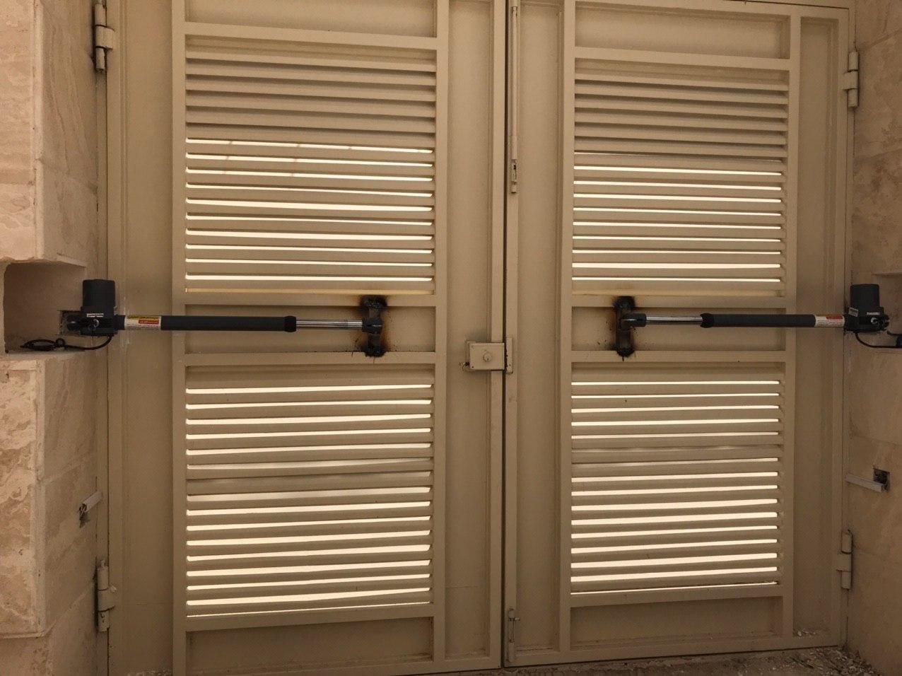 درب کنترلی جک پارکینگی/کرکره/ شیشه سکوریت اتوماتیک|خدمات پیشه و مهارت|یزد, |دیوار