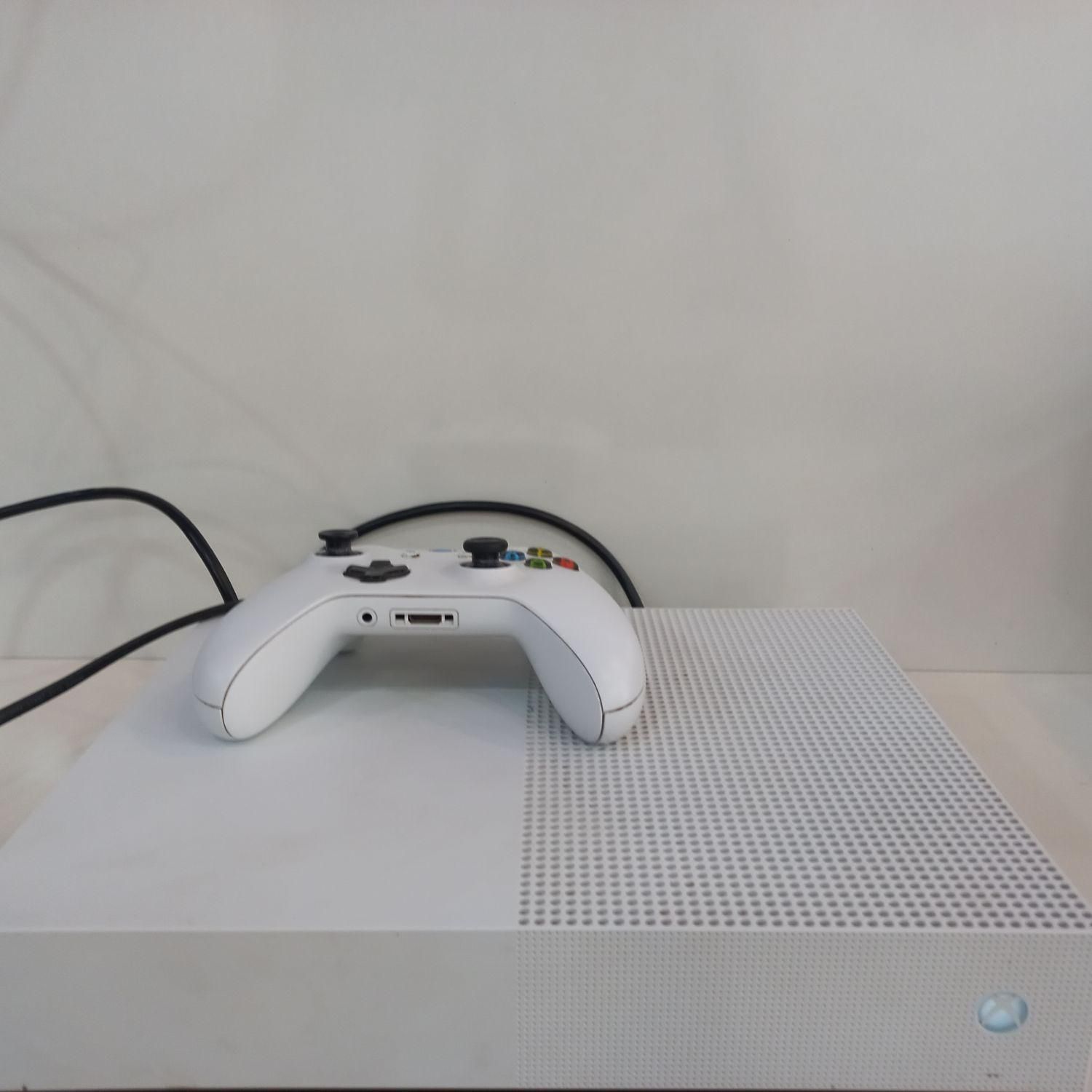 دستگاه ایکس باکس وان اس / xbox one s|کنسول، بازی ویدئویی و آنلاین|گناباد, |دیوار