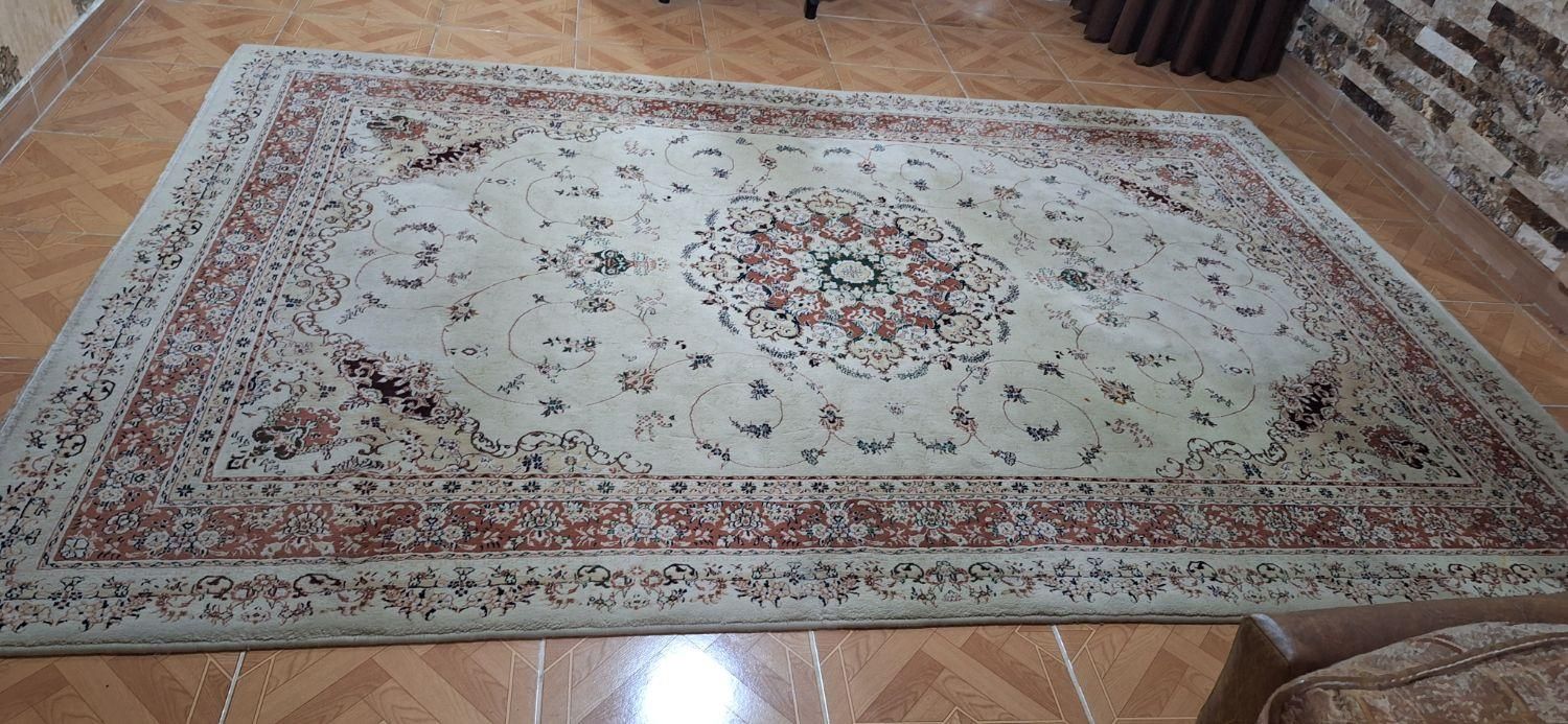 فروش فرش ۶ متری خوش‌طرح، قیمت عالی|فرش|قائم‌شهر, |دیوار