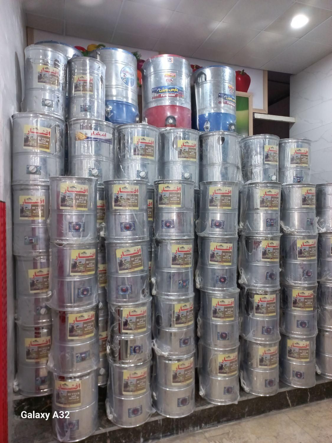 فروش عمده تجهیزات فروشگاهی (قفسه، رگال و.)|فروشگاه و مغازه|بروجرد, |دیوار