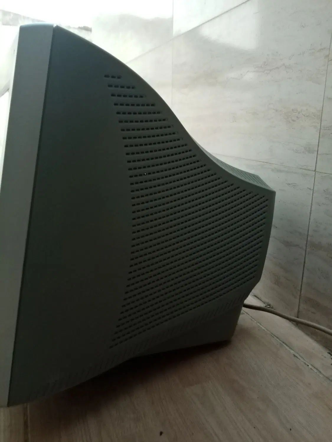 مانیتور 14 اینچ ال جی|قطعات و لوازم جانبی رایانه|گرگان, |دیوار