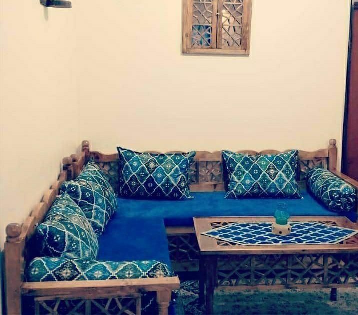 شاه‌نشین تختسنتی|مبلمان خانگی و میز عسلی|تهران, جی|دیوار