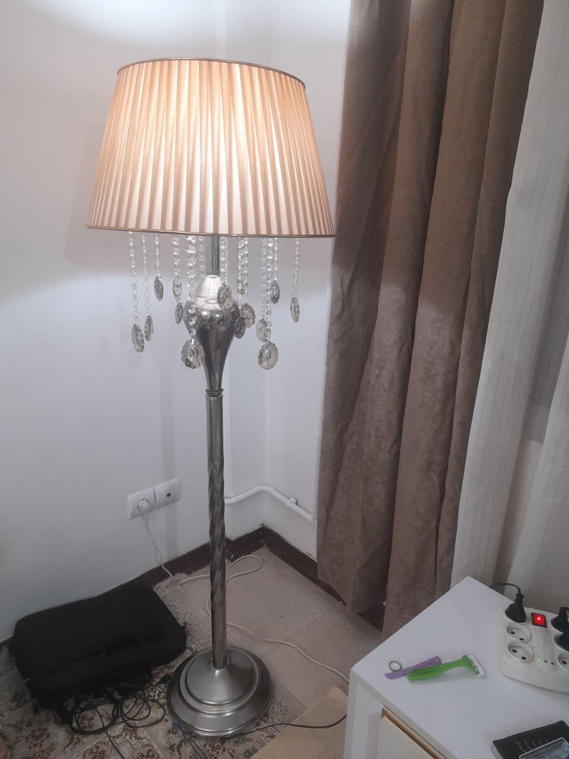 اباژر ایستاد نسکافه ای طرح جدید|چراغ خواب و آباژور|صفادشت, |دیوار