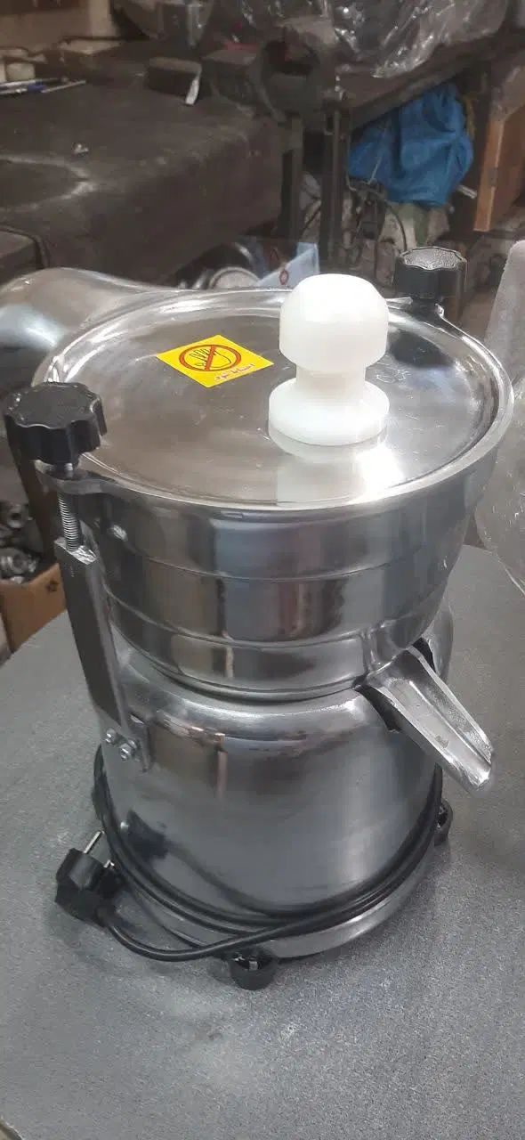 آبمیوه گیر ابهویج گیر آب هویج گیر آب میوه گیر|آبمیوه‌گیر و آب‌مرکبات‌گیر|شیراز, شهرک گلستان|دیوار