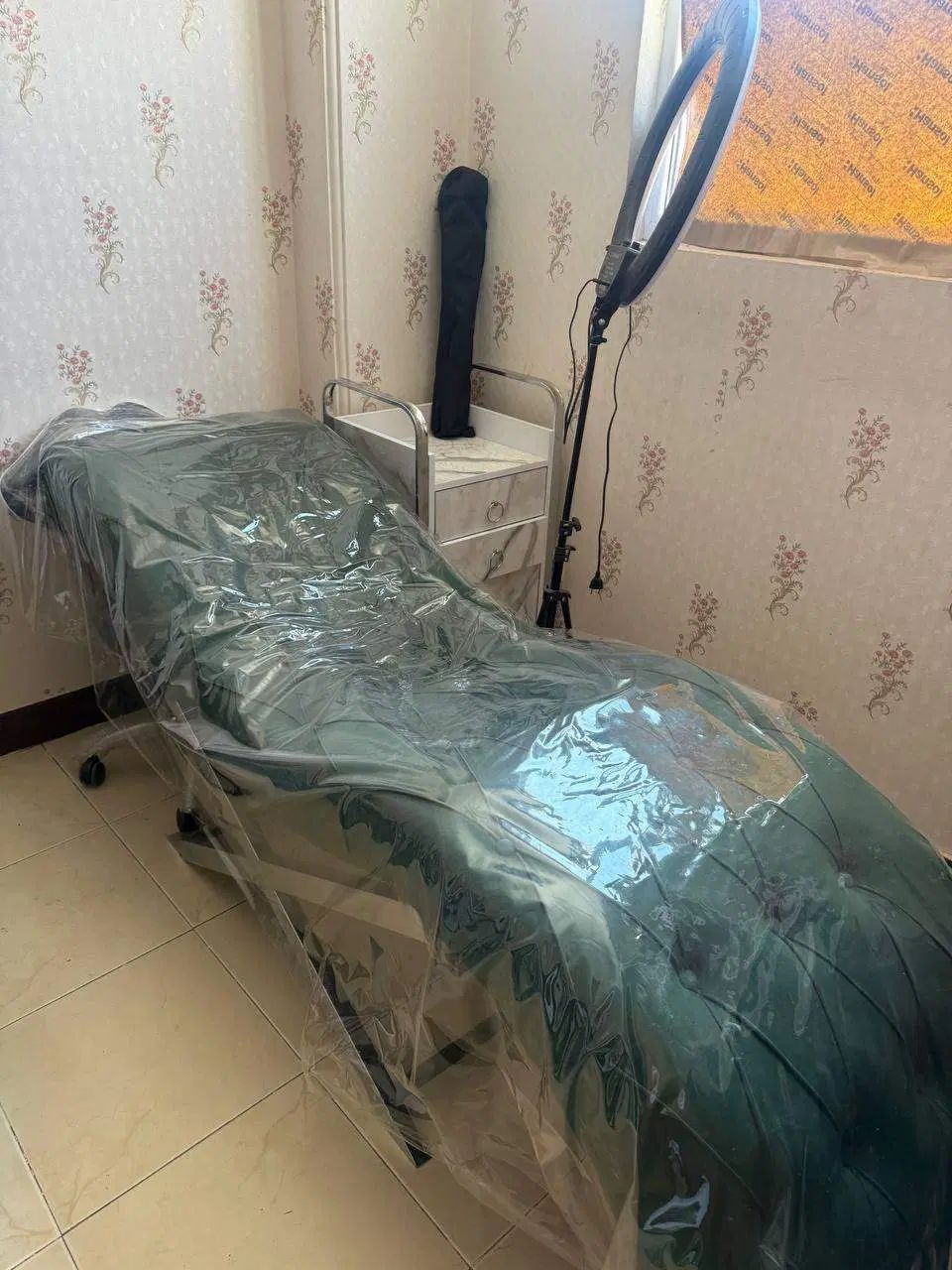 اجاره لاین ناخن ، فشیال،میکرو بلدنیگ، تاتو|اجارهٔ دفتر کار، اتاق اداری، مطب|قم, پردیسان|دیوار