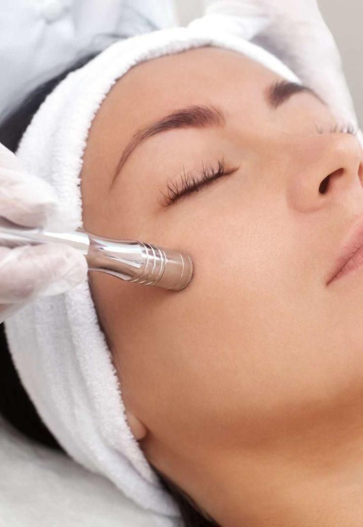 جوانسازی و لایه برداری پوست توسط پزشک|خدمات آرایشگری و زیبایی|زنجان, |دیوار