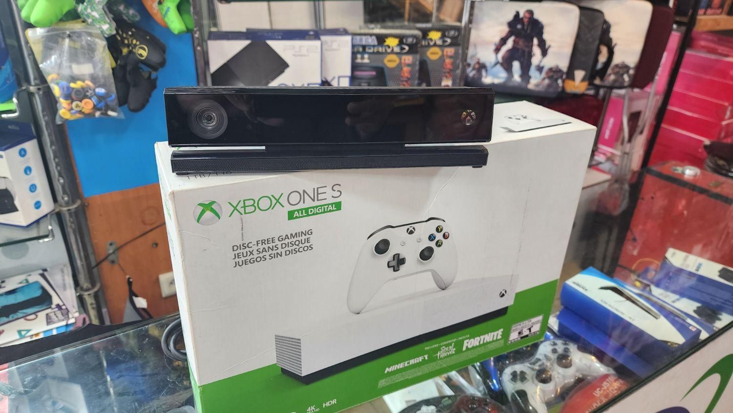 KINECT ( دوربین حرکتی) XBOX ONE S|کنسول، بازی ویدئویی و آنلاین|تهران, فردوسی|دیوار