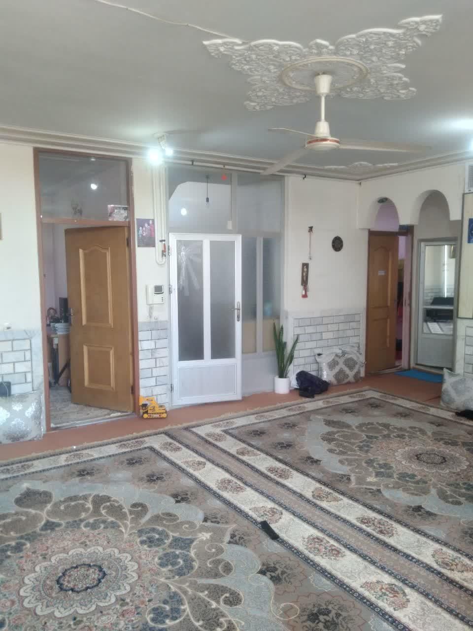 فروش آپارتمان ۱۱۰ متری ۲ خوابه طبقه ۱|فروش آپارتمان|مبارکه, |دیوار