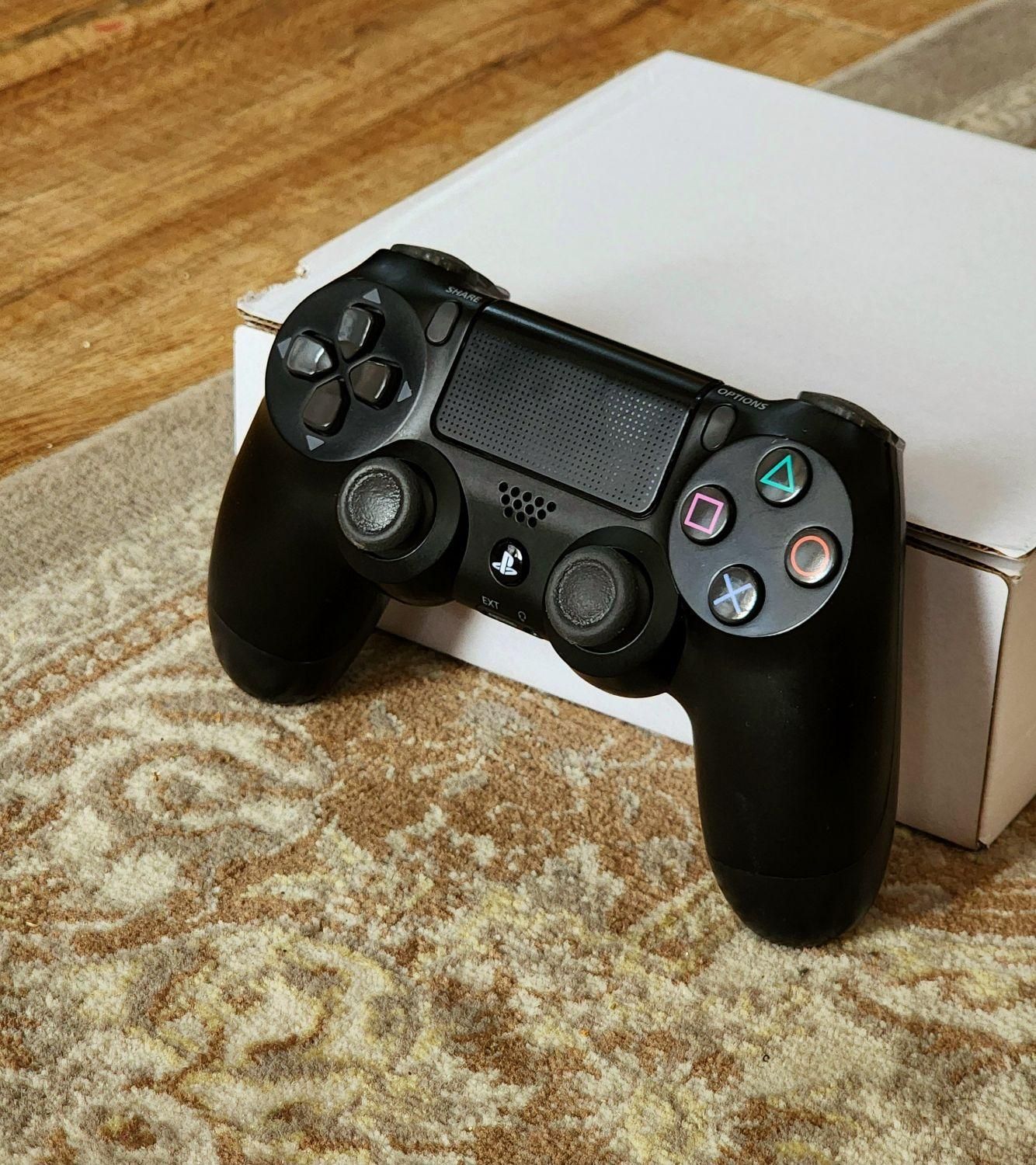 دسته اصلی  اورجینال  به شرط با مهلت تست  ps4|کنسول، بازی ویدئویی و آنلاین|شیراز, آزادگان|دیوار