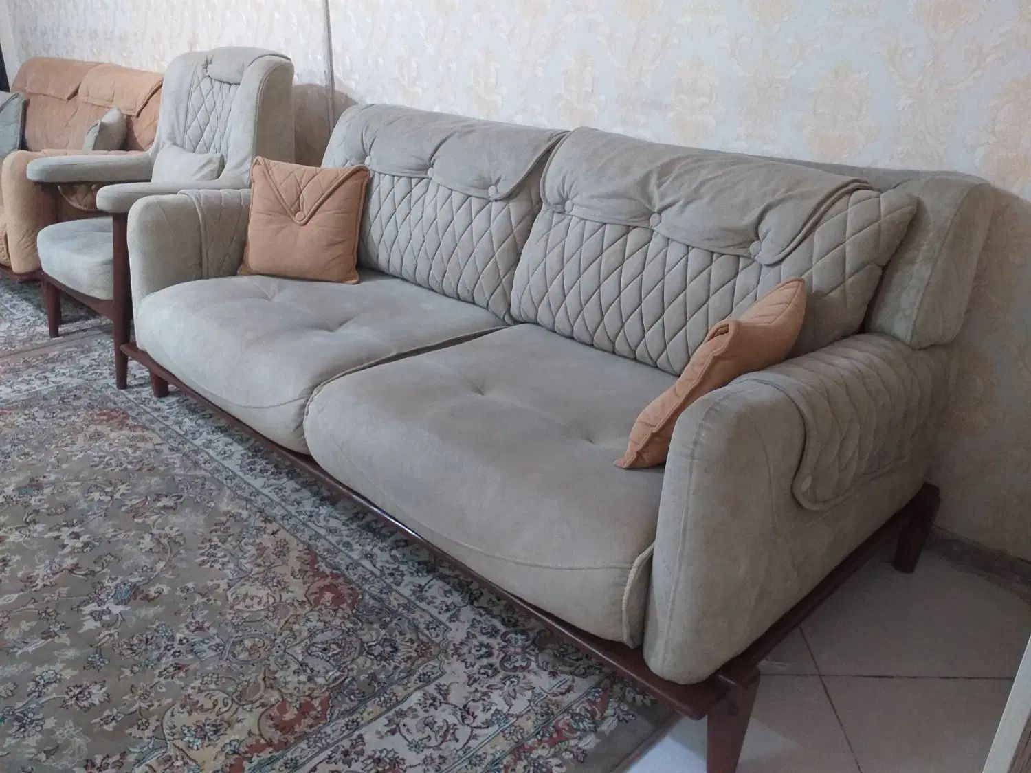 مبلمان راحتی ۸نفره کارتهران درحدنو|مبلمان خانگی و میز عسلی|مشهد, کوی سیدی|دیوار