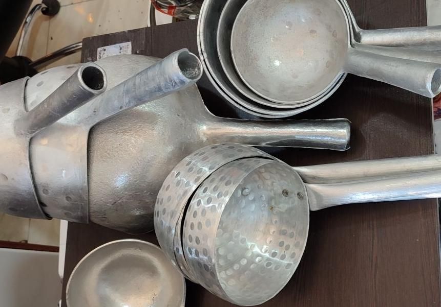 کفگیر ملاقه و آبگردان چدن  و رویی چکشی|ظروف پخت‌وپز|شیراز, فرگاز|دیوار