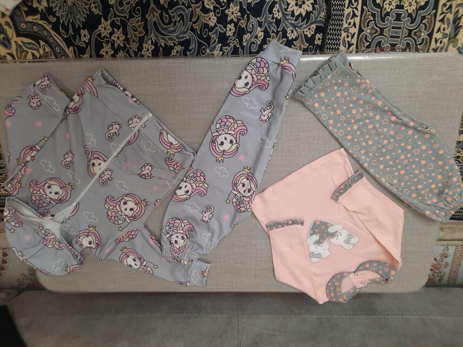 لباس بچگانه....روروئک|کفش و لباس بچه|بروجرد, |دیوار