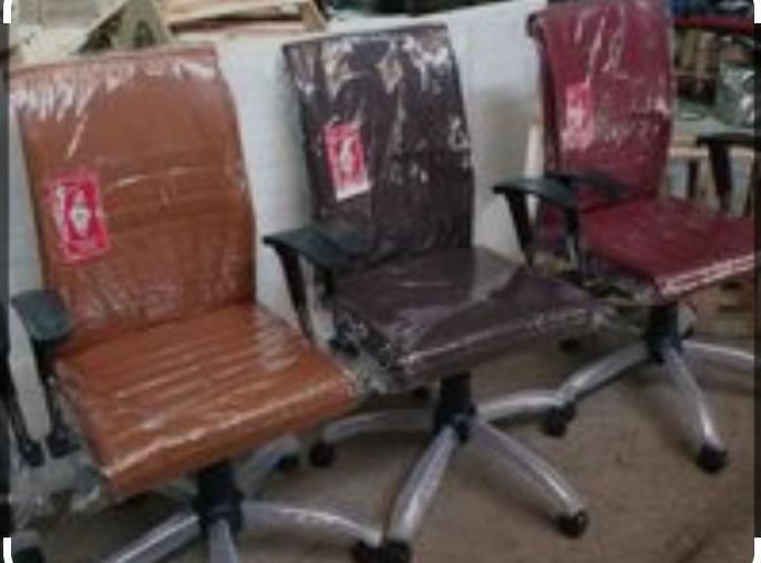 صندلی گردان قرمز|مبلمان اداری|زنجان, |دیوار