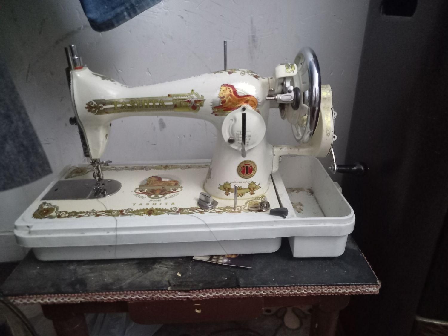 چرخ خیاطی سالم و تمیز|چرخ خیاطی و ریسندگی|دامغان, |دیوار