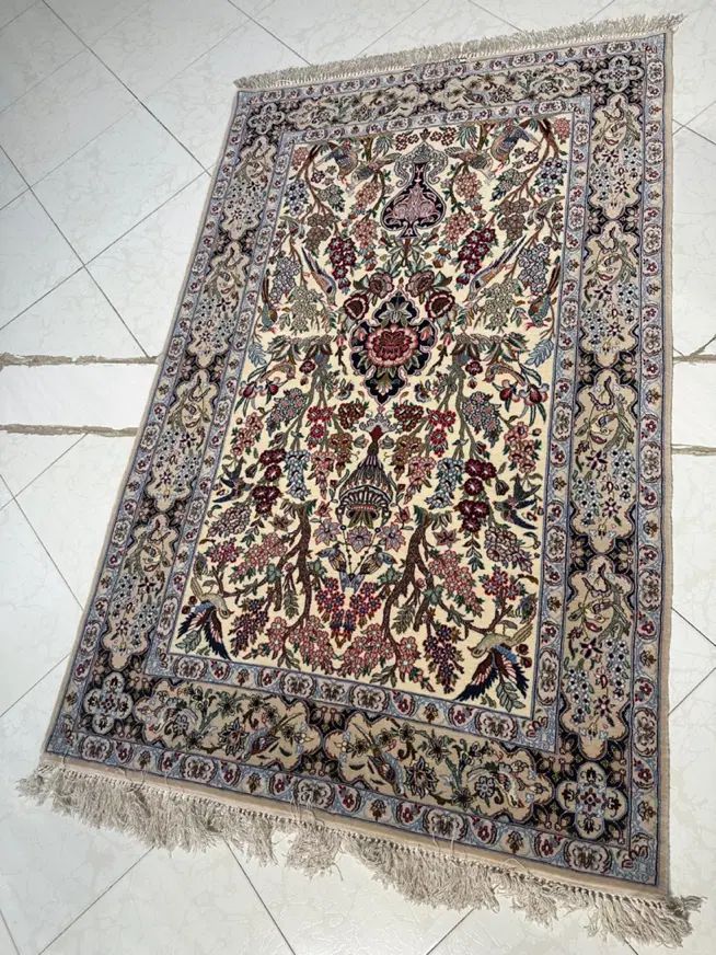 ذرع و نیم اصفهان ۱۰۰۰ خفتی گل ابریشم|فرش|اصفهان, نقش جهان|دیوار