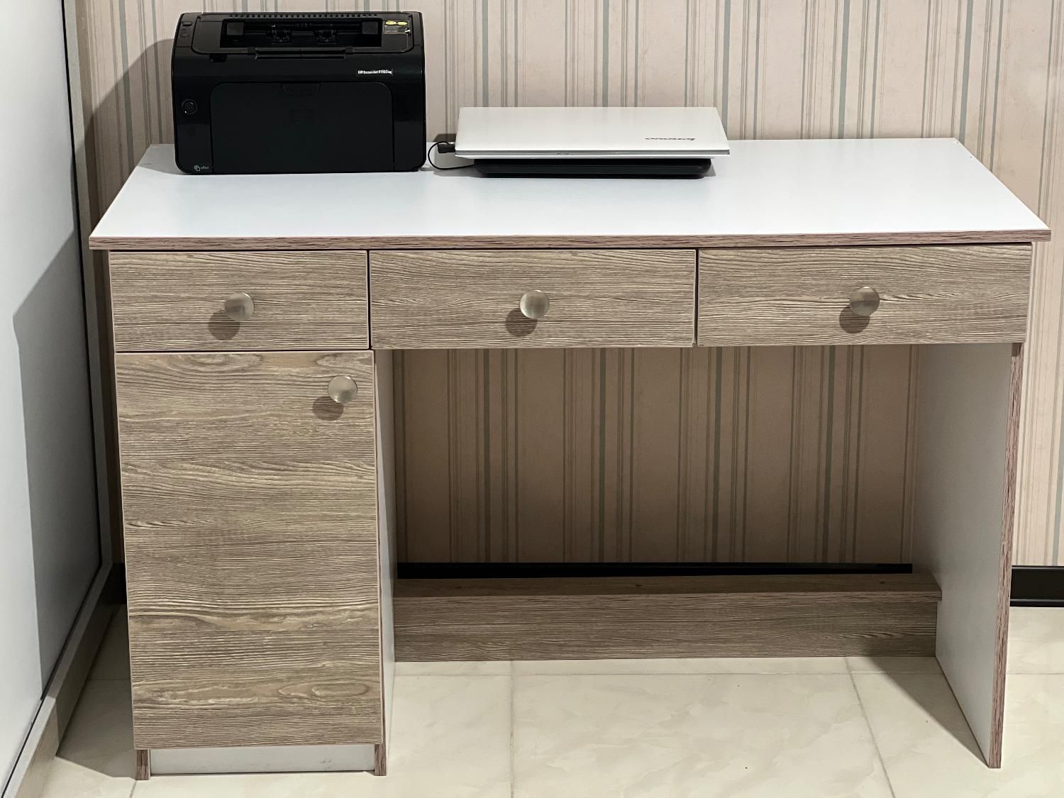 میز تحریر ام دی اف سفید|میز تحریر و کامپیوتر|بجنورد, |دیوار