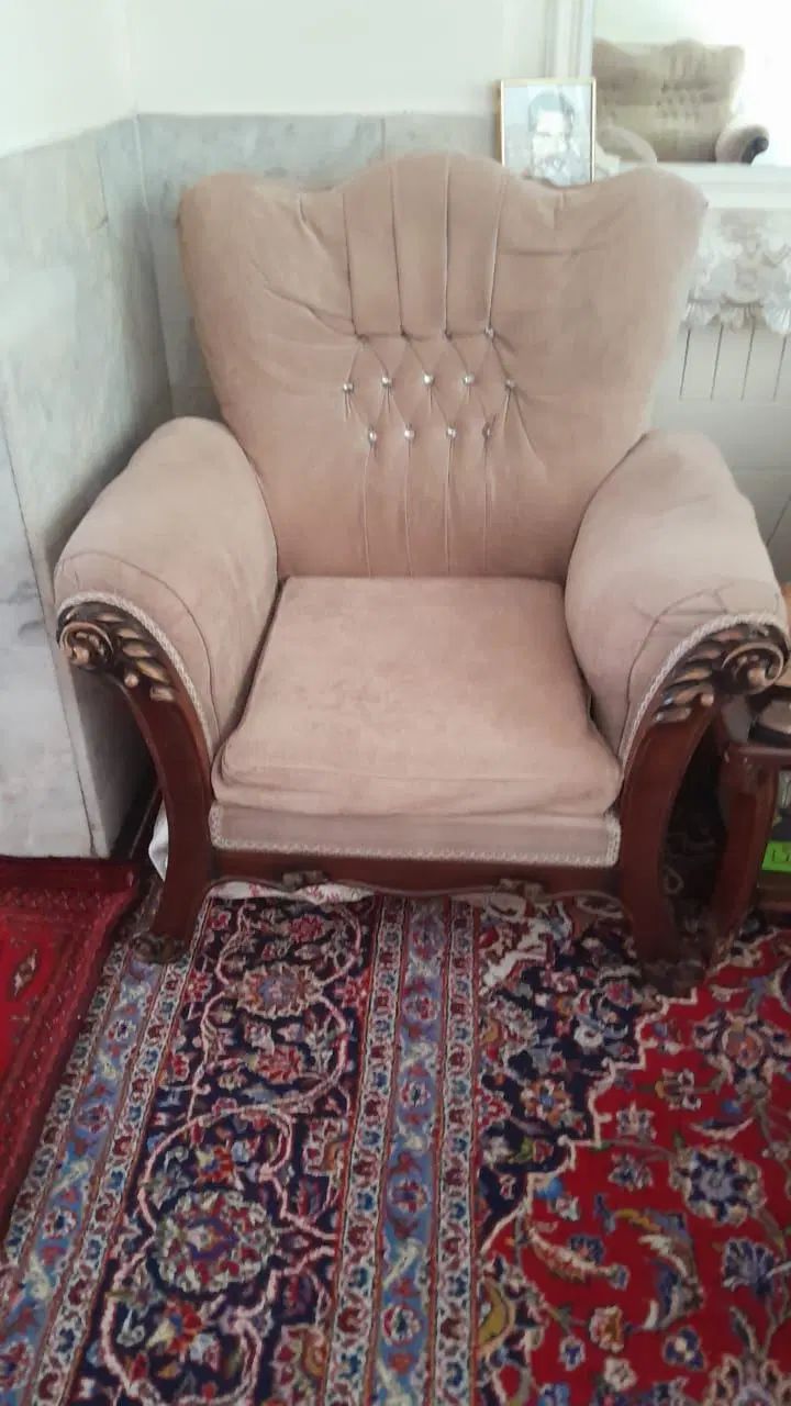مبل ۷ نفره کارکرده|مبلمان خانگی و میز عسلی|تهران, مینای شمالی (مخبر)|دیوار