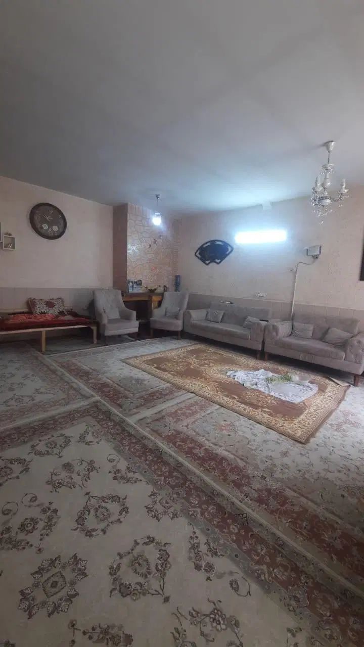 ویلایی۱۸۰متربدون پله/دوخواب،شهرک گلخانه/گذر۱۰متری|فروش خانه و ویلا|ابهر, |دیوار