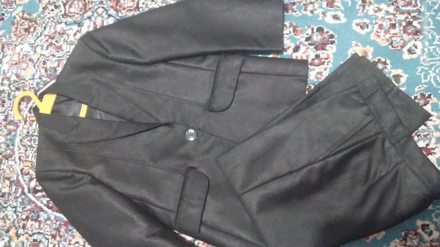 کت و شلوار مشکی نو بچگونه|کفش و لباس بچه|اراک, |دیوار