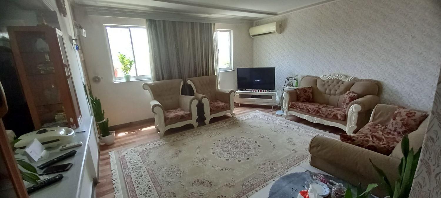 انصاری دو قدمی خیابان سند / با رهن و وام بالا|فروش آپارتمان|رشت, کوی طالقانی|دیوار