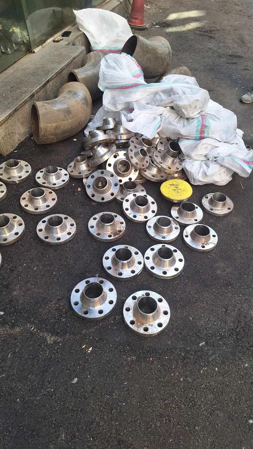 خریداروفروش اتصالات .زانو.سه راه.فلنج.فلنچ|عمدهفروشی|تهران, قیطریه|دیوار