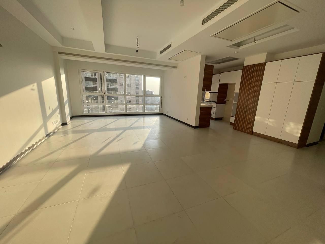 132متر 3خ 2پارکینگ استخردار/ تهاتر با واحد کوچکتر|فروش آپارتمان|تهران, شهرک صدرا|دیوار