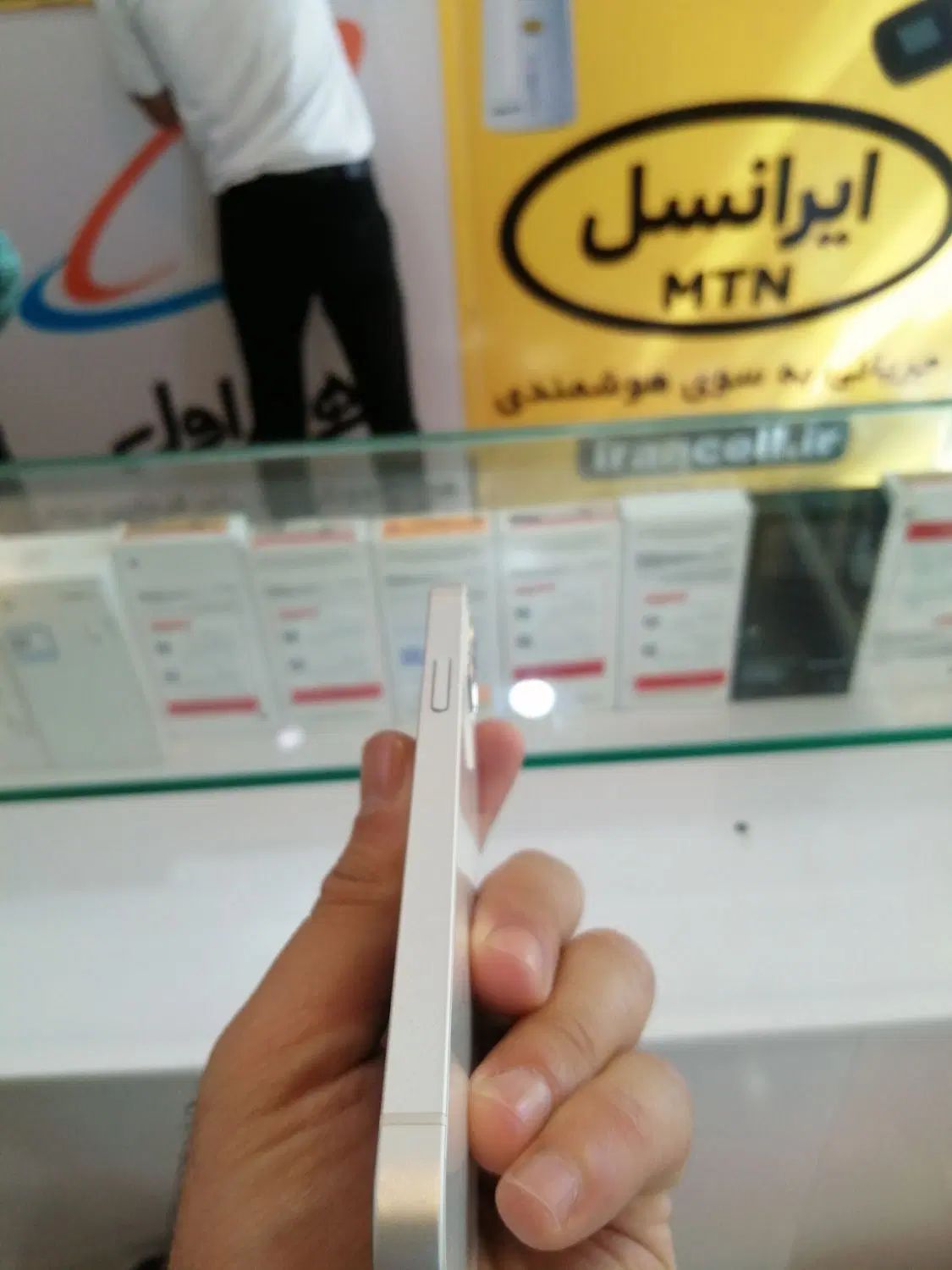 گوشی آیفون 12 iPhone حافظه 128 درحدنو|موبایل|مشهد, احمدآباد|دیوار