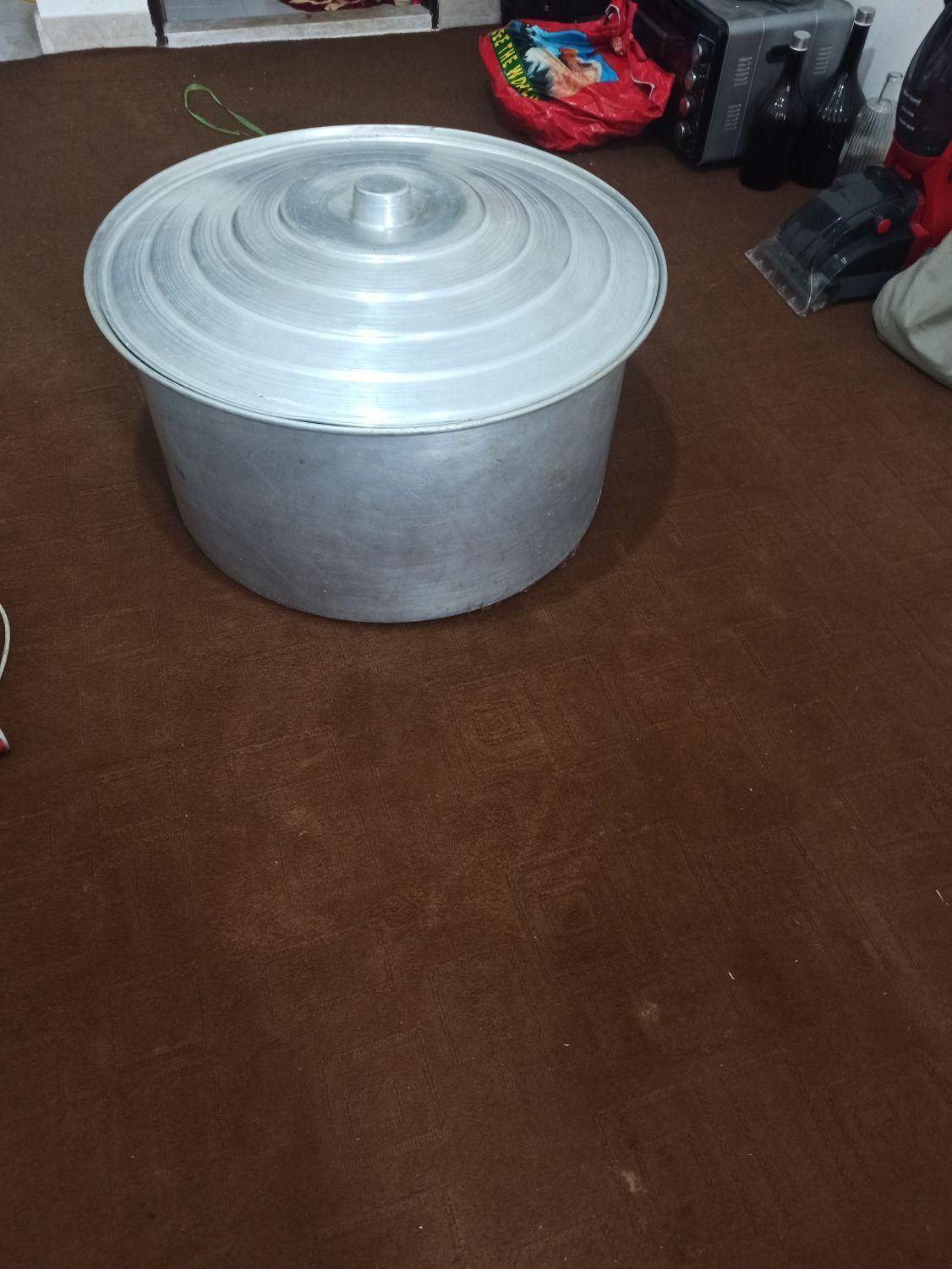 قابلمه بزرگ روحی|ظروف پختوپز|تنکابن, |دیوار