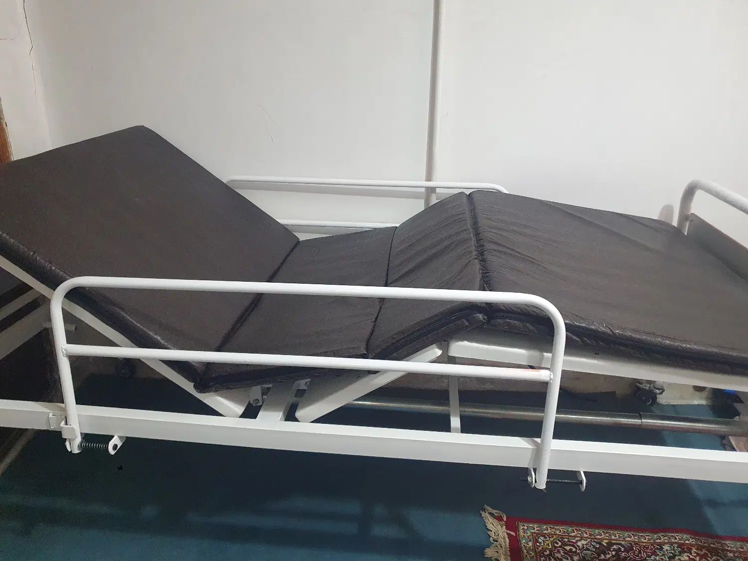 تخت بیمارستانی ۳ شکن با تشک|پزشکی|رشت, علی آباد|دیوار