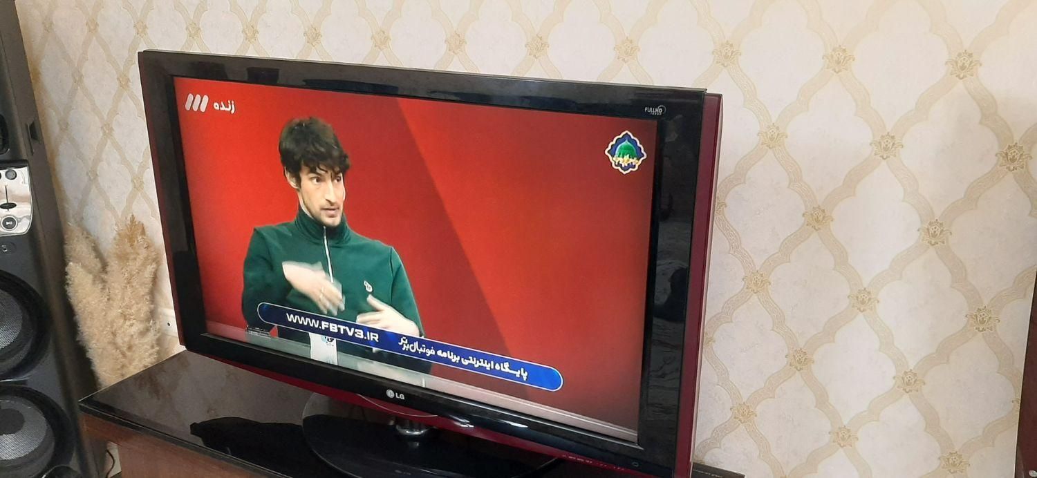 تلویزیون 42 اینچ ال جی همراه با سینما خانگی|تلویزیون و پروژکتور|تهران, جمال‌زاده|دیوار