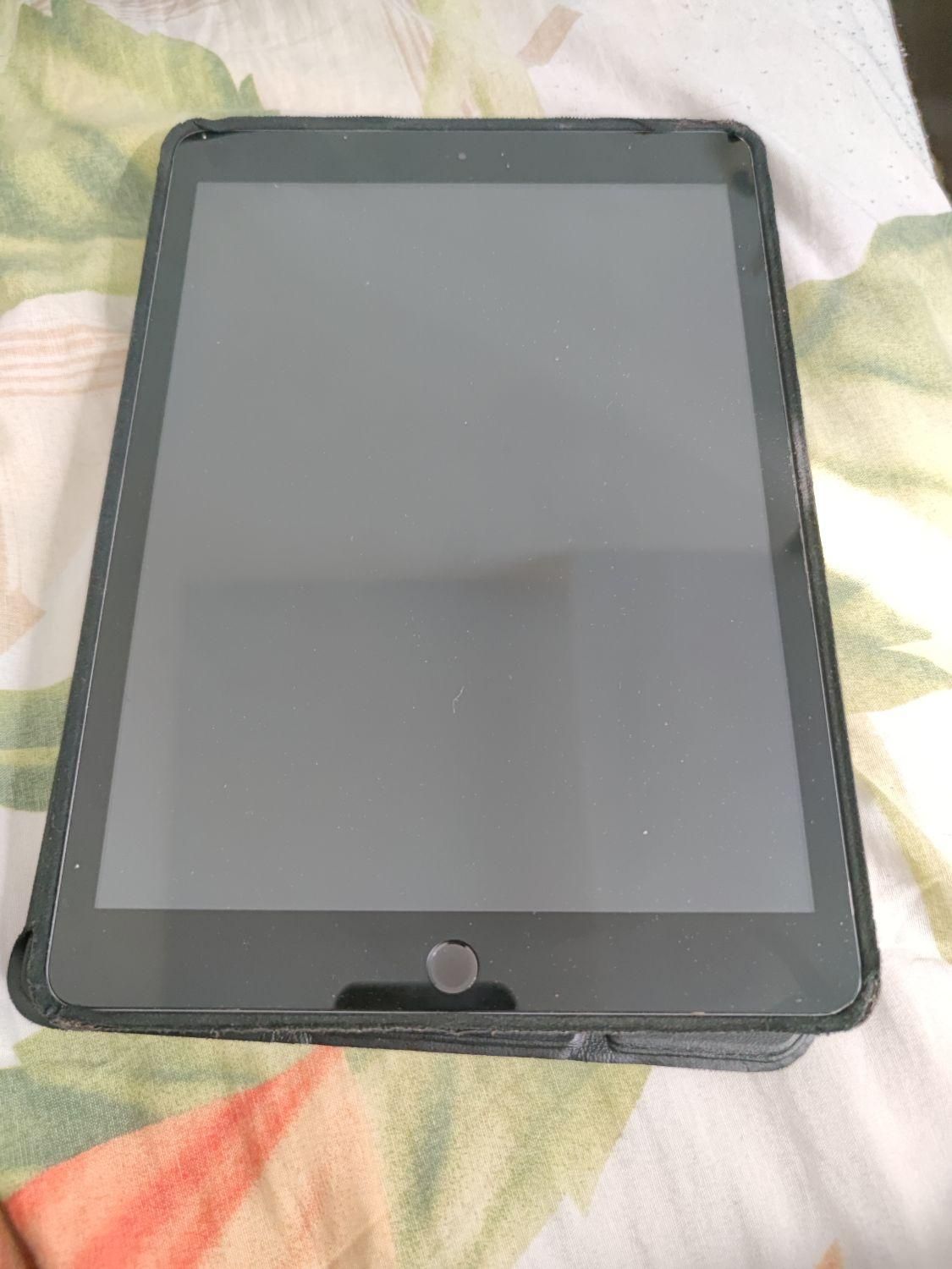 آی پد نسل ۷ حافظه۱۲۸ ipad generation 7|تبلت|کرج, گوهردشت|دیوار