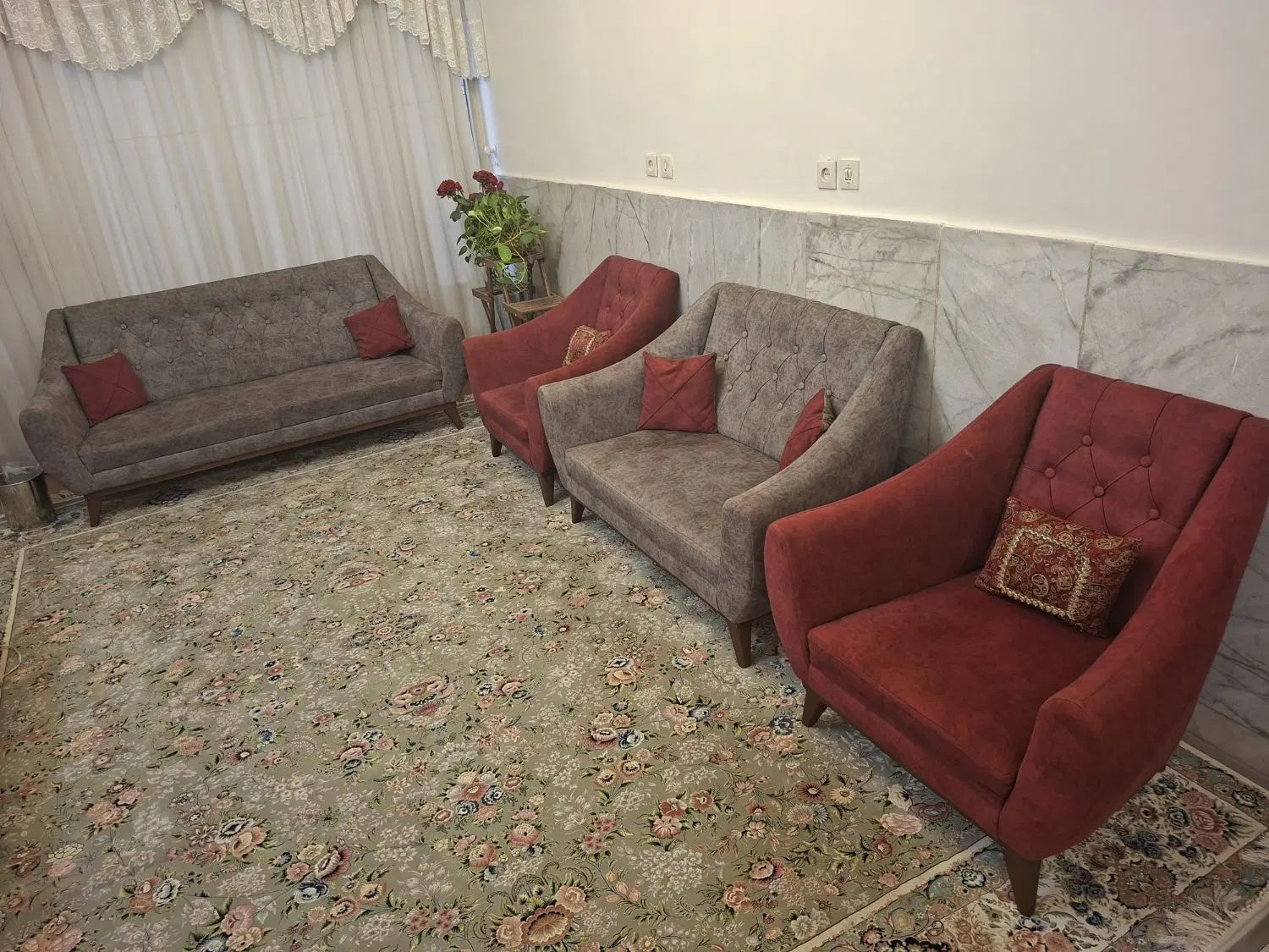 مبل راحتی|مبلمان خانگی و میز عسلی|کرج, کوی کارمندان جنوبی|دیوار