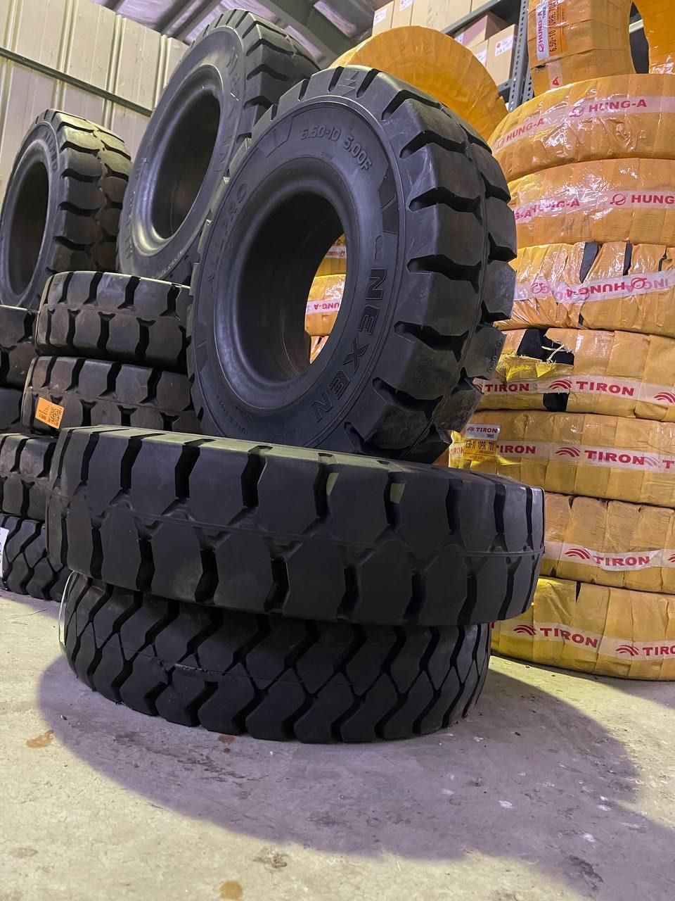 انواع لاستیک لیفتراک بابهترین قیمت وگارانتی شرکتی|قطعات یدکی و لوازم جانبی|شیراز, شهرک گلها|دیوار